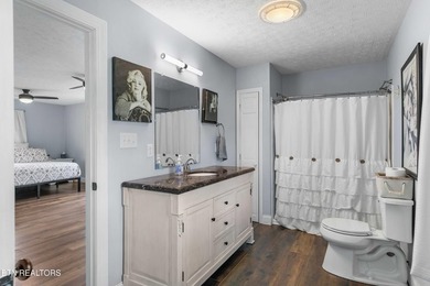 Check out this truly unique property located on nearly 4 flat - photo 19