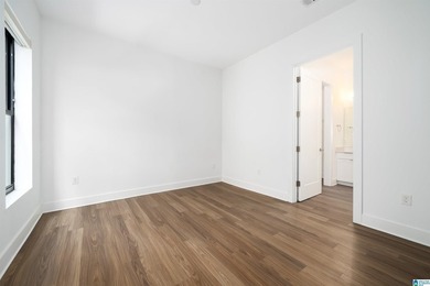 Welcome home to this beautifully appointed 937 square foot - photo 20