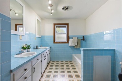 Welcome home! Step into this beautiful five-bedroom, two-bath - photo 22