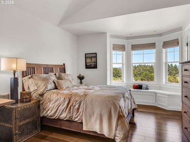 Welcome to your magnificent coastal estate in Pinehurst Estates - photo 25