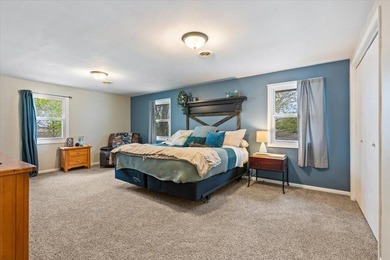 Welcome home! Step into this beautiful five-bedroom, two-bath - photo 27