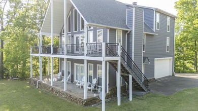 SIMPLY STUNNING - Room to gather. Space to play. Views to LOVE! - photo 28