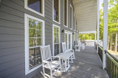 SIMPLY STUNNING - Room to gather. Space to play. Views to LOVE! - photo 31