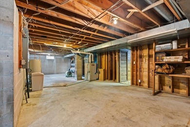 Welcome home! Step into this beautiful five-bedroom, two-bath - photo 31