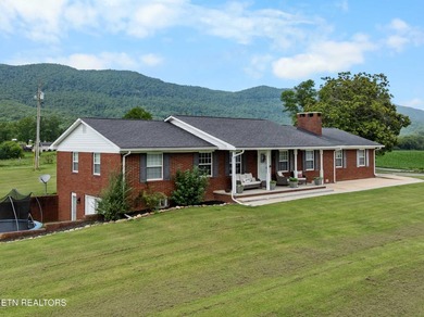 Check out this truly unique property located on nearly 4 flat - photo 40