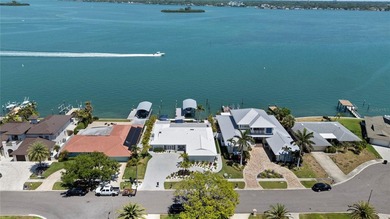 Welcome to Wow, welcome to 631 Harbor Island! This - photo 2