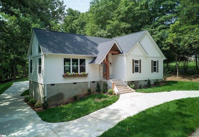 (private lake, pond, coastal) Home For Sale in Greenville South Carolina