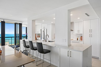 Exquisite oceanfront lower penthouse suite has been meticulously - photo 11