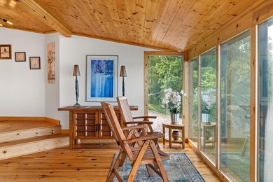 Do you want serenity? This incredible 2.4-acre property with 370 - photo 13