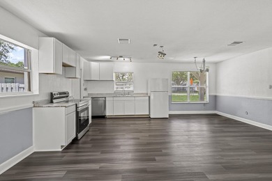 Charming 3-bedroom pool home in a great Port St. Lucie location! - photo 16