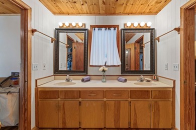 Do you want serenity? This incredible 2.4-acre property with 370 - photo 20