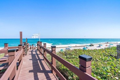 Exquisite oceanfront lower penthouse suite has been meticulously - photo 25