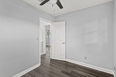 Charming 3-bedroom pool home in a great Port St. Lucie location! - photo 27