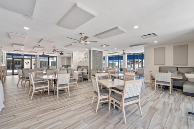 Exquisite oceanfront lower penthouse suite has been meticulously - photo 28
