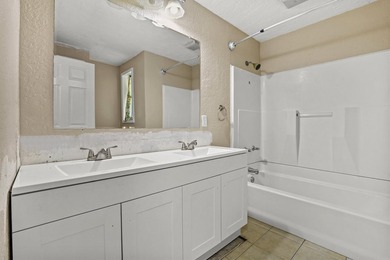Charming 3-bedroom pool home in a great Port St. Lucie location! - photo 29