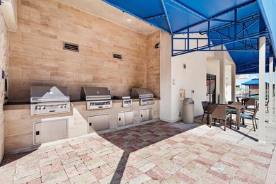 Exquisite oceanfront lower penthouse suite has been meticulously - photo 30