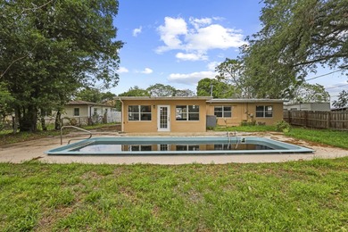 Charming 3-bedroom pool home in a great Port St. Lucie location! - photo 31