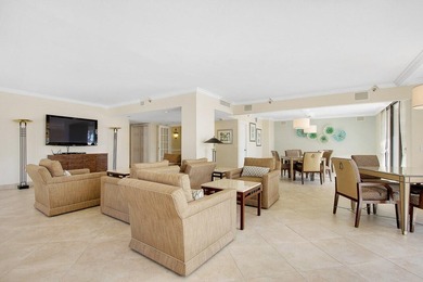 Exquisite oceanfront lower penthouse suite has been meticulously - photo 37