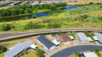 MLS# 294013 With INCREDIBLE river views and convenience to - photo 8