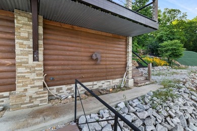 Do you want serenity? This incredible 2.4-acre property with 370 - photo 39