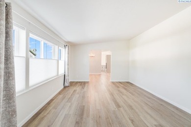 MLS# 294013 With INCREDIBLE river views and convenience to - photo 10