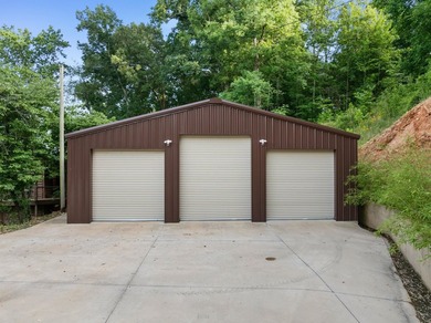 Do you want serenity? This incredible 2.4-acre property with 370 - photo 48