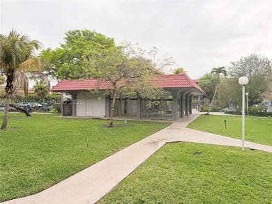 Seller Motivated! Investors or Home Owners Welcome! Large 2/2 - photo 3