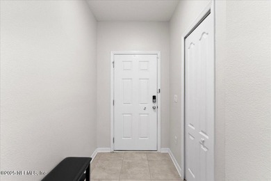 Welcome to this beautifully maintained 2-story townhouse, built - photo 4
