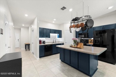 Welcome to this beautifully maintained 2-story townhouse, built - photo 7