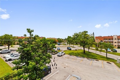 Stunning unobstructed lake views! Beautifully updated 3rd-floor - photo 13