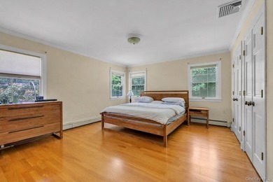 Situated on 1.8 serene, lush acres, 5 Eden Roc offers the kind - photo 15