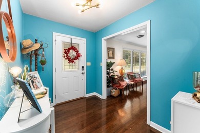 Pull into the drive at 258 SE Hillside Parkway and the first - photo 17