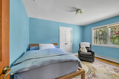 Situated on 1.8 serene, lush acres, 5 Eden Roc offers the kind - photo 19