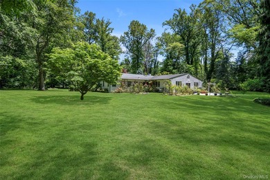 Situated on 1.8 serene, lush acres, 5 Eden Roc offers the kind - photo 24