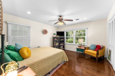 Pull into the drive at 258 SE Hillside Parkway and the first - photo 26