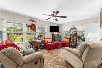 Pull into the drive at 258 SE Hillside Parkway and the first - photo 35