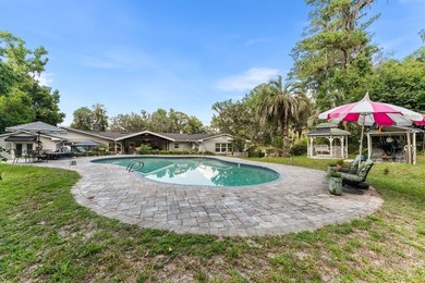 Pull into the drive at 258 SE Hillside Parkway and the first - photo 42