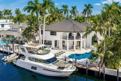 Welcome to this sophisticated and fully renovated waterfront - photo 2