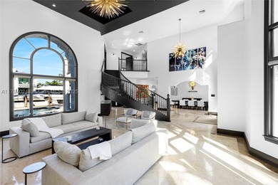 Welcome to this sophisticated and fully renovated waterfront - photo 10