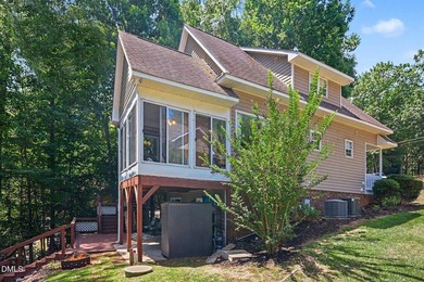 Welcome to your private waterfront retreat in the gated - photo 4