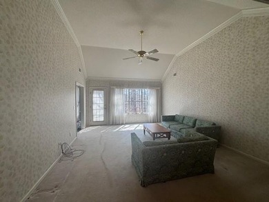 This property has so much to offer! Enjoy the ease of single