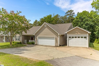 Enjoy the best of Lake Hartwell living with this exceptional - photo 1