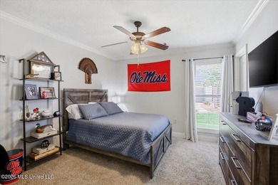 Welcome to 424 Glendale Place in the highly sought-after Hidden - photo 29