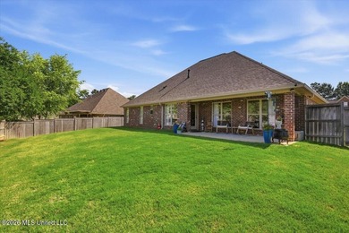 Welcome to 424 Glendale Place in the highly sought-after Hidden - photo 36