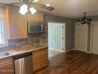 **Charming 4-Bedroom 3 Bath Ranch Home in Beaufort** Discover - photo 6