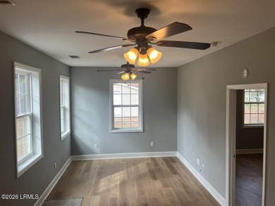 **Charming 4-Bedroom 3 Bath Ranch Home in Beaufort** Discover - photo 9