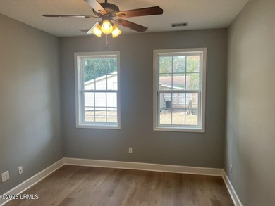 **Charming 4-Bedroom 3 Bath Ranch Home in Beaufort** Discover - photo 10