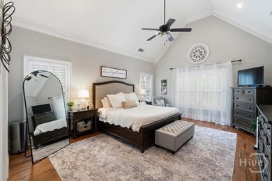 This stunning better than new, estate-style home sits on 1.78 - photo 17