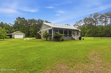 Custom-built and thoughtfully designed, this beautiful home - photo 25