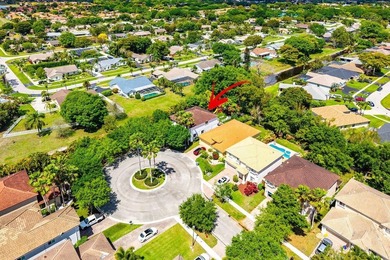 A beautiful 5 BD 3 BA two-story home in Boca Vistas with chic - photo 32